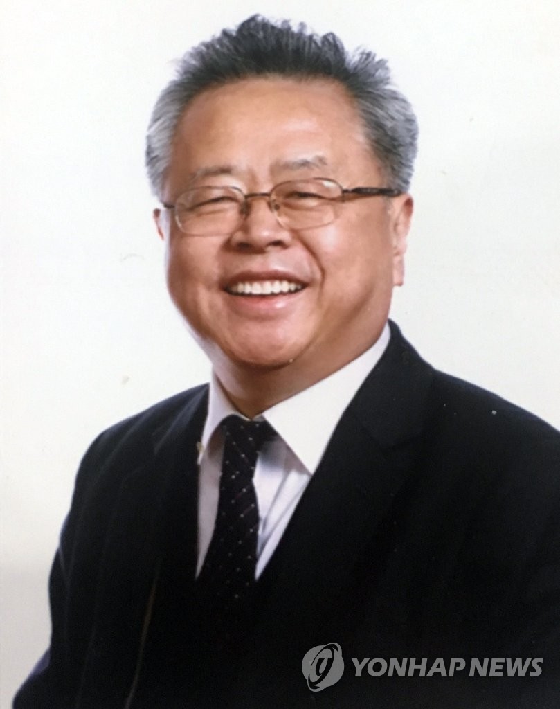  홍석준 (洪錫俊, Hong Seok-Joon) 사진